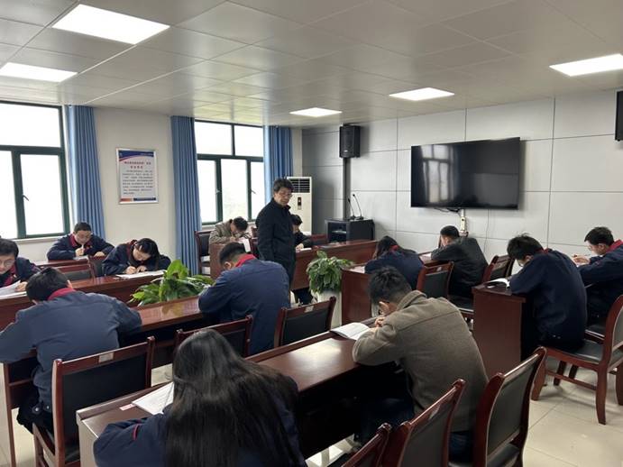建材公司、檢測公司聯(lián)合開展管理人員業(yè)務(wù)提升考試